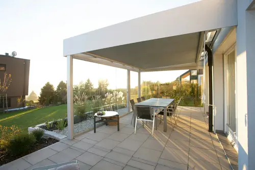 Terrasse Fliesenlegen JA.AT Bau